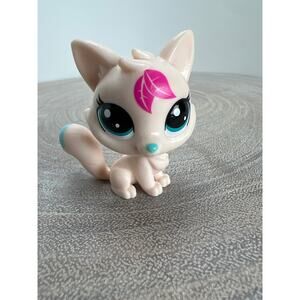 Littlest Pet Shop Lucky Pets Fortune Cookie Lady Luck (#No#) Fox Cream Blue Eyes
